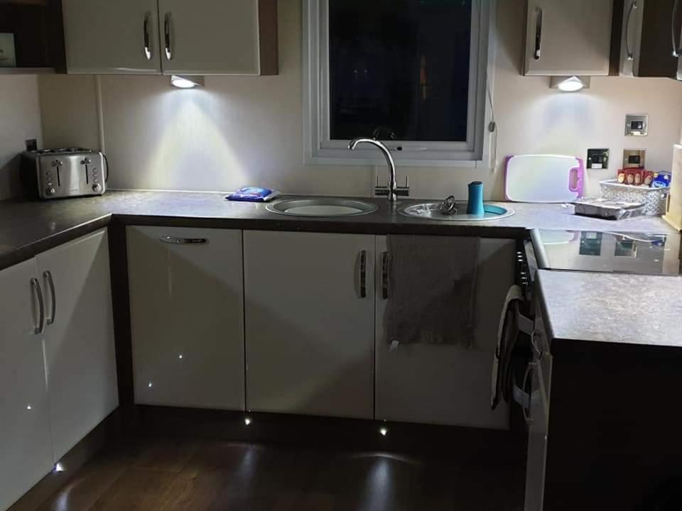 Privately Owned Stunning Caravan Seawick Holiday Park St Osyth Jaywick Sands 外观 照片